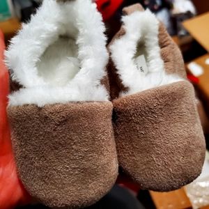 H&M baby booties New size 1.5